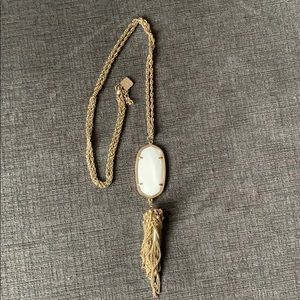 Kendra Scott necklace